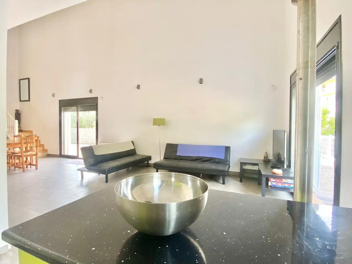 Sala d'estar de Casa o xalet en venda en Cunit amb Calefacció, Jardí privat i Terrassa