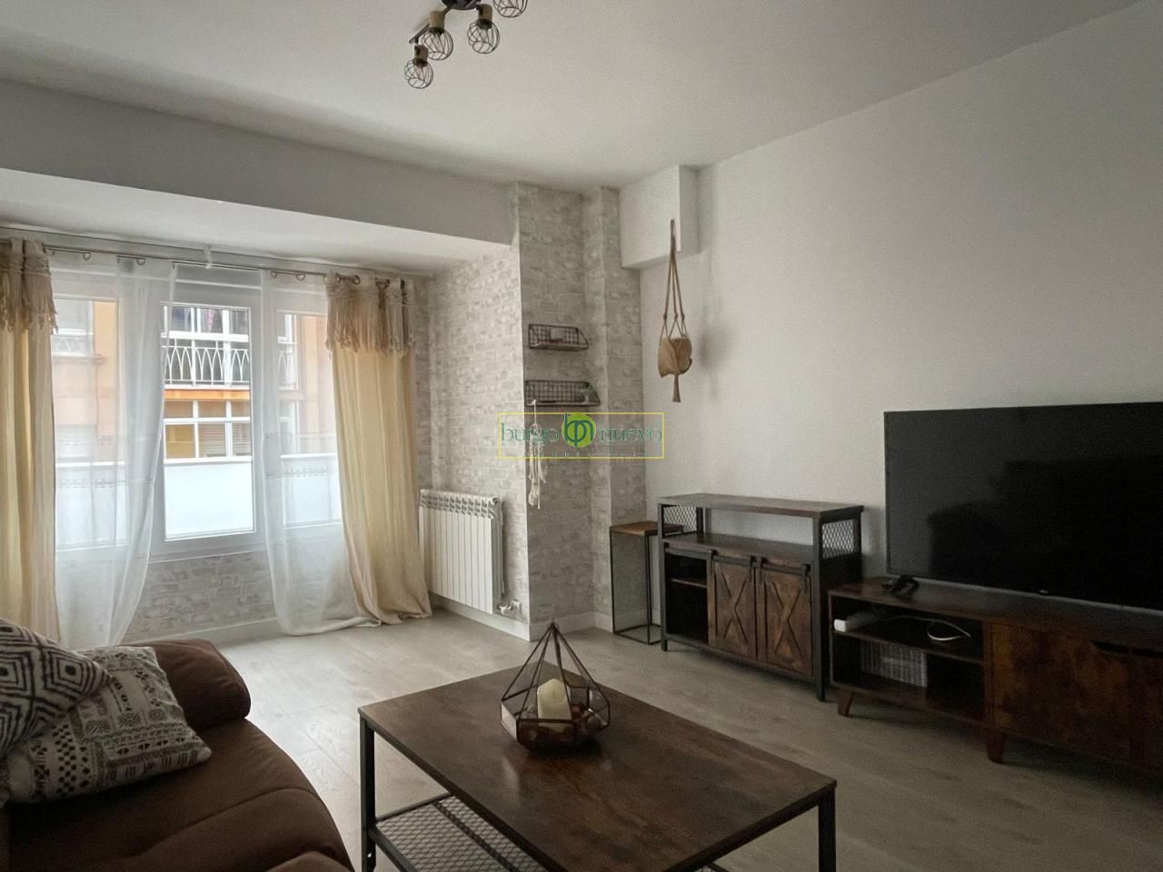Living room of Flat for sale in León Capital   with Heating, Parquet flooring and Terrace