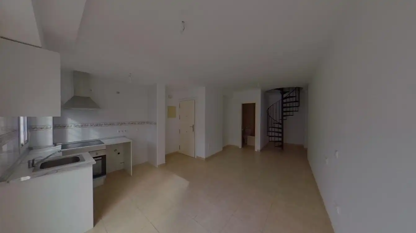 Dúplex amb terrassa en venda a Benalmádena pueblo, imagen 2