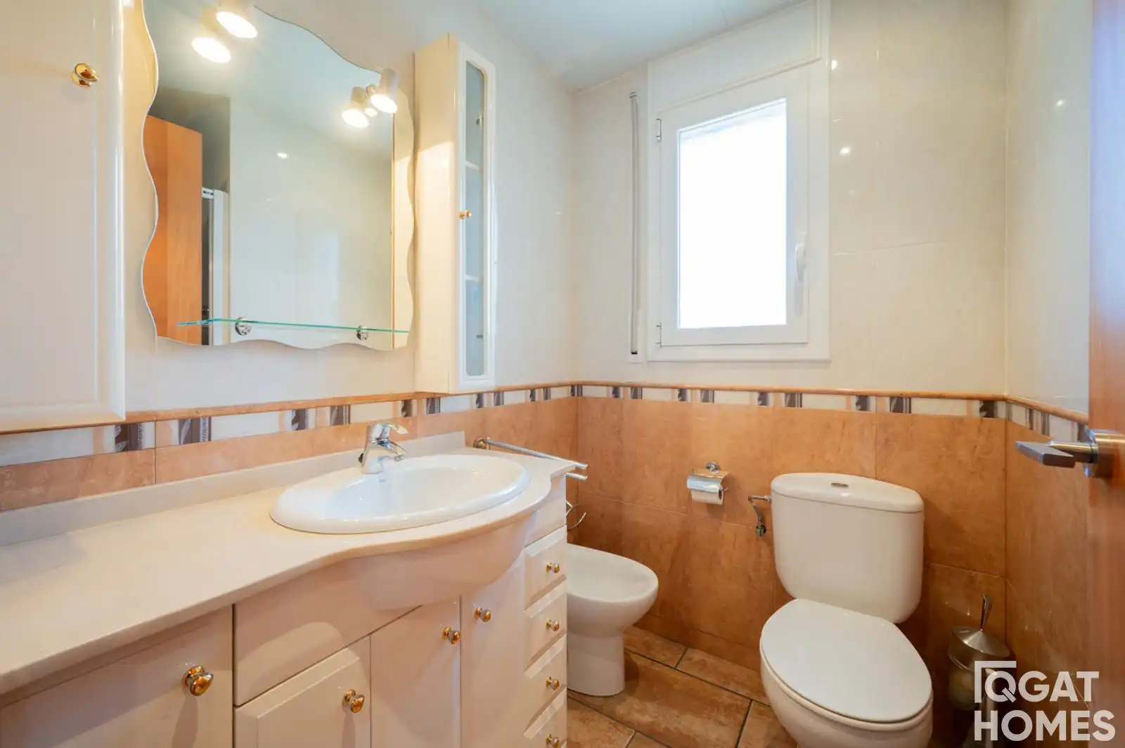 Bathroom of Houses for sale in Sant Cugat del Vallès  with Air Conditioner, Heating and Terrace
