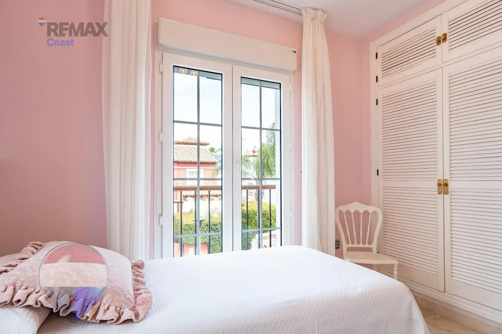Schlafzimmer von Einfamilien-Reihenhaus zum Verkauf in Torremolinos mit Klimaanlage, Heizung und Terrasse