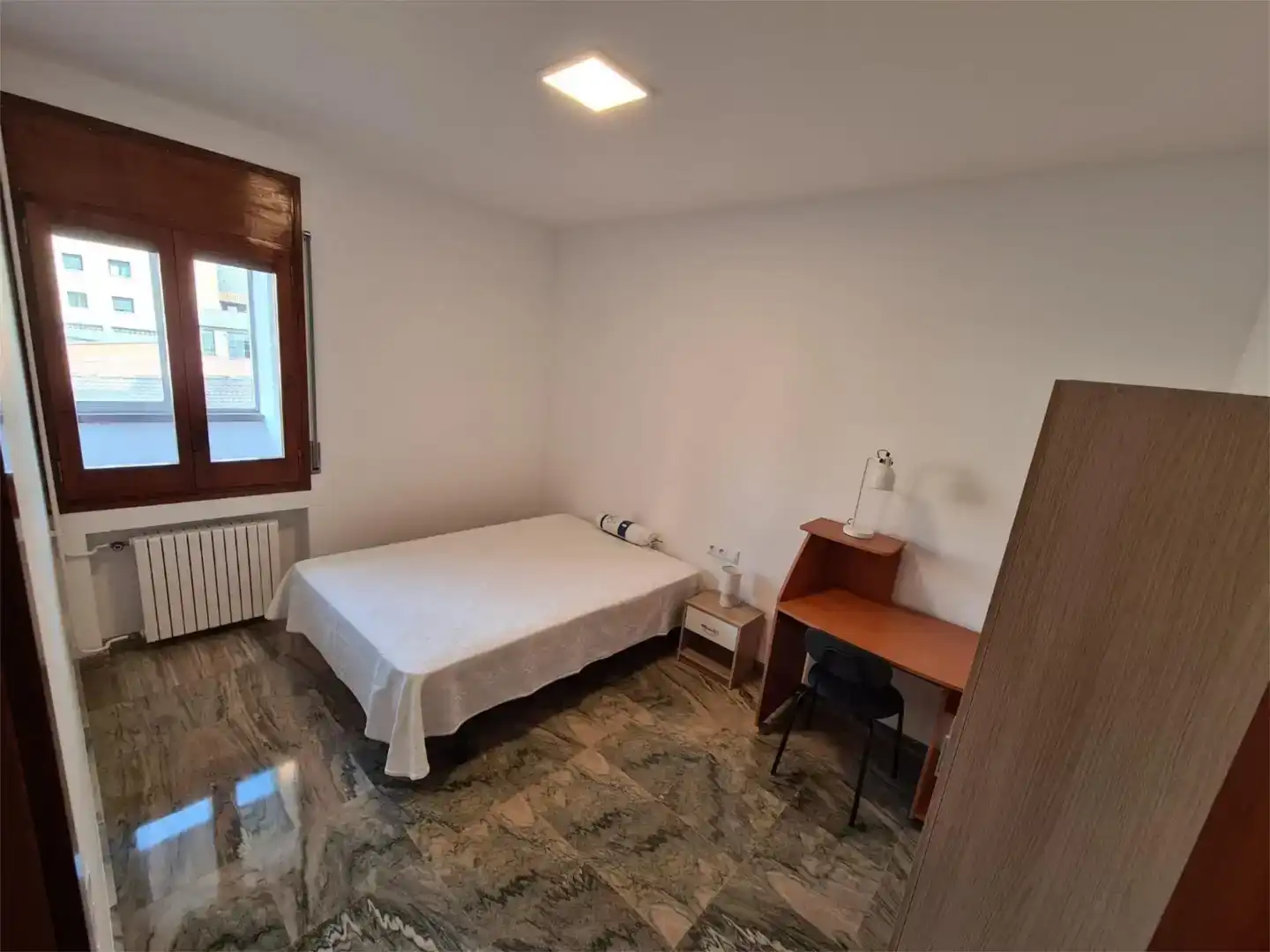 Bedroom of Flat for sale in Vic