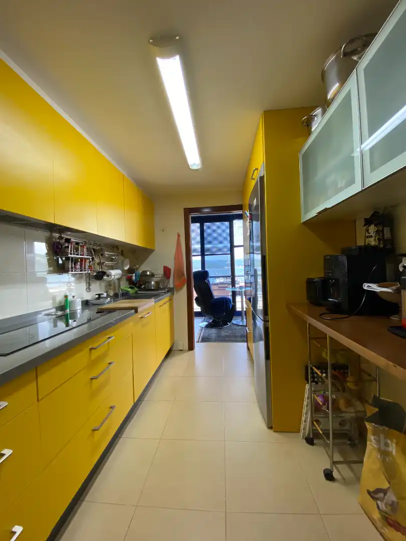 Cocina de Piso de alquiler en Outes con Calefacción, Terraza y Amueblado