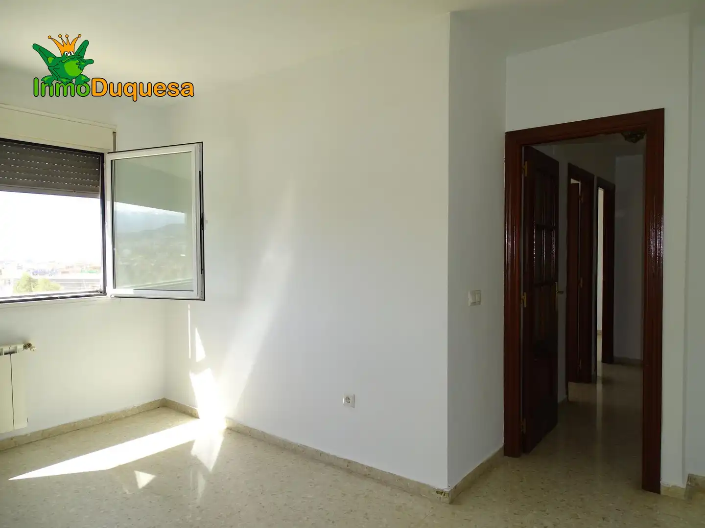 Bedroom of Flat for sale in Granada  with Air Conditioner, Heating and Storage room