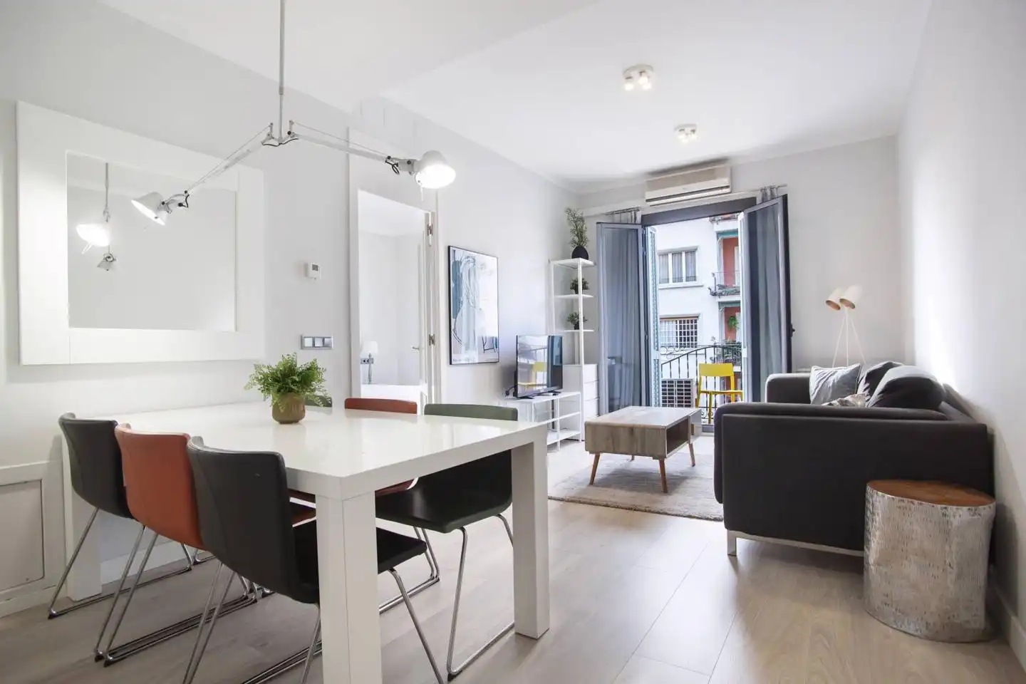 Wohnung mit Terrasse zum Verkauf in calle de Calàbria, imagen 4