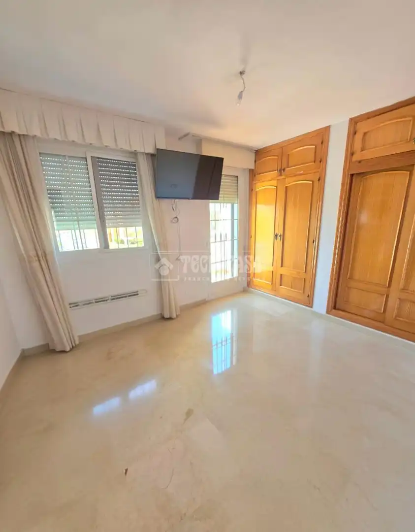 Schlafzimmer von Haus oder Chalet zum Verkauf in Almería mit Klimaanlage, Privatgarten und Terrasse