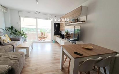 Living room of Flat for sale in Sant Boi de Llobregat  with Air Conditioner and Terrace