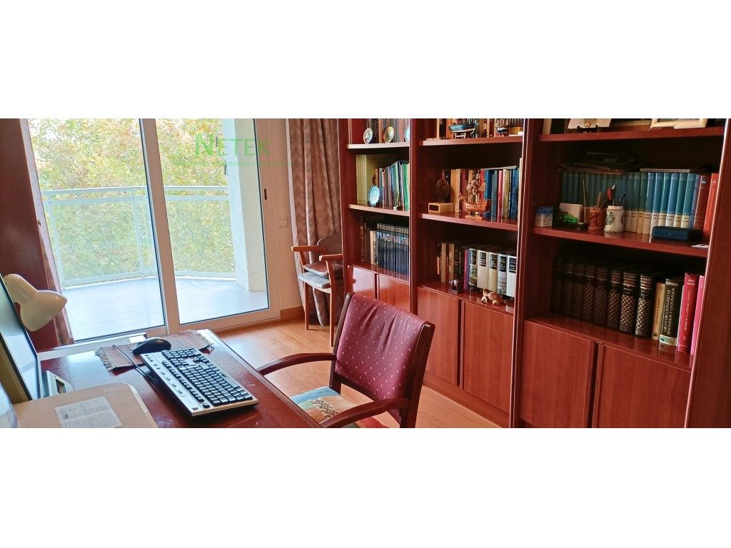 Pis en venda a Avenida Don Juan De Borbon, La Flota