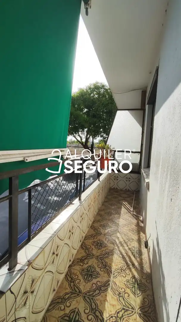 Balcony of Flat for rent in Madrid  with Air Conditioner, Terrace and Furnished