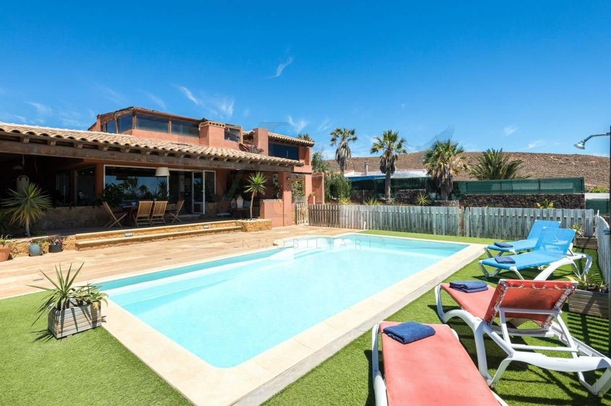 Jardí de Casa o xalet en venda en La Oliva amb Calefacció, Jardí privat i Terrassa