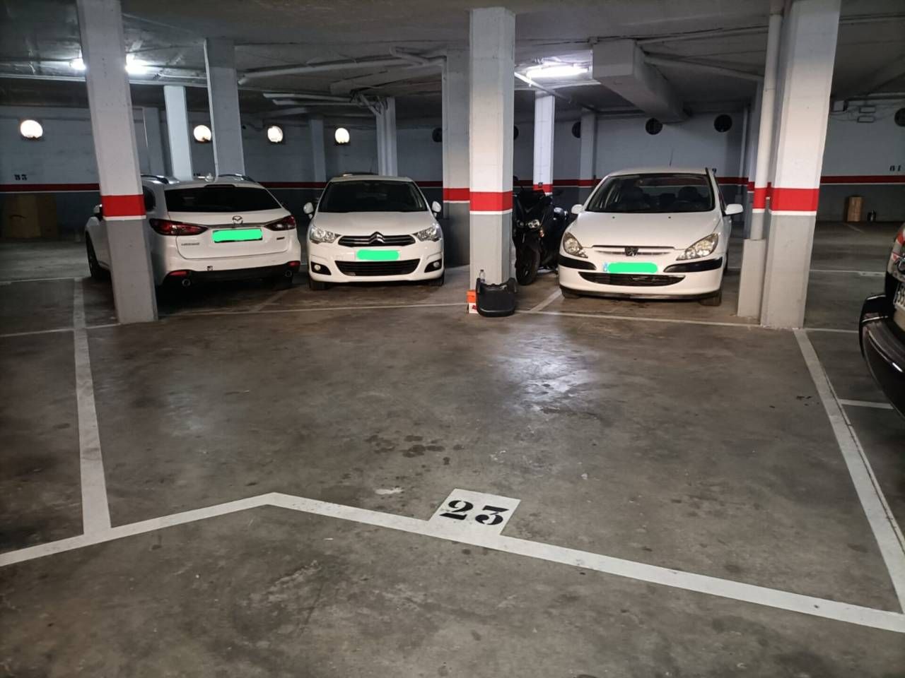 Parking of Garage to rent in Girona Capital