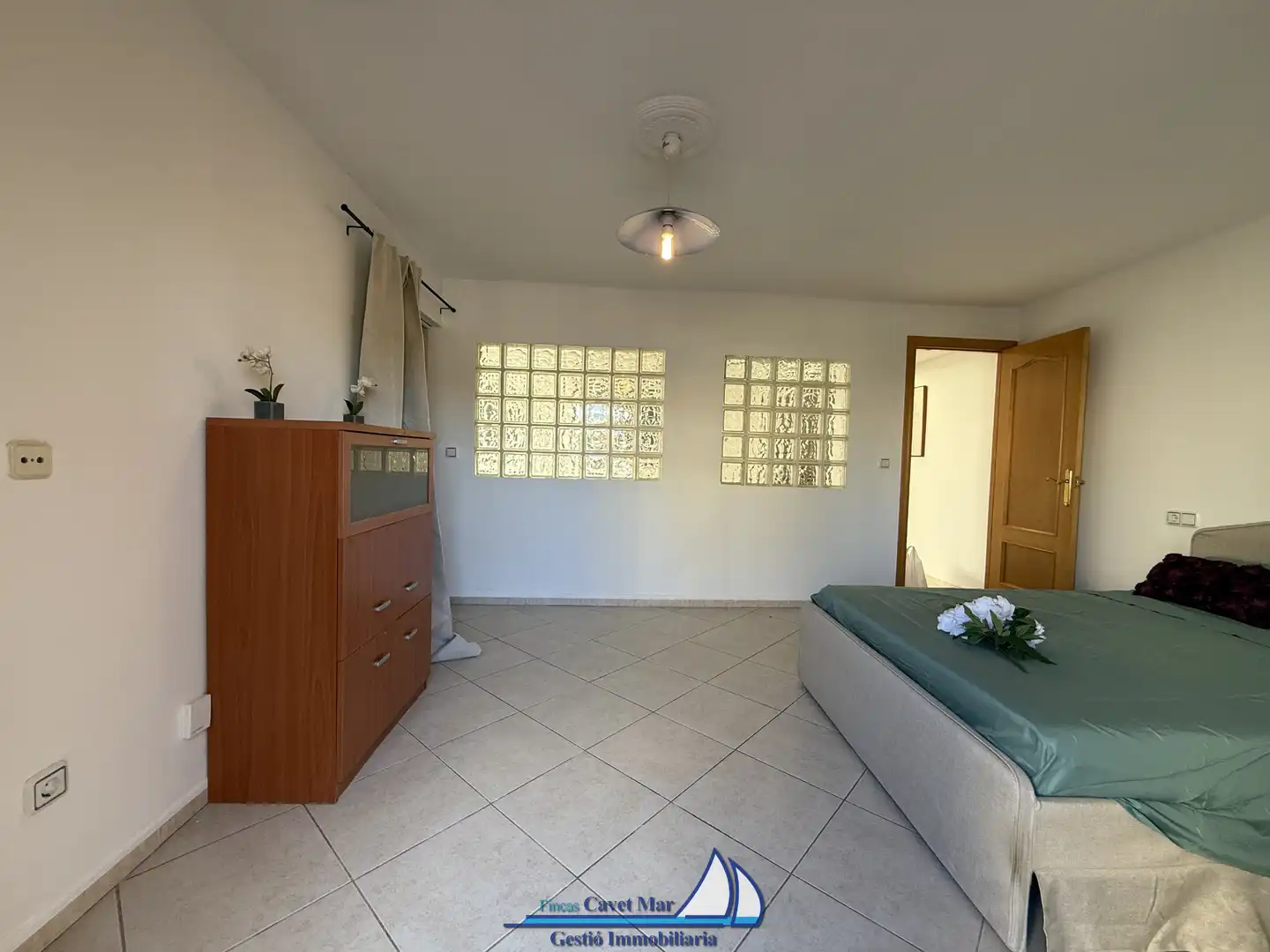 Habitación de Casa adosada en venta en Mont-roig del Camp con Aire acondicionado, Calefacción y Jardín privado