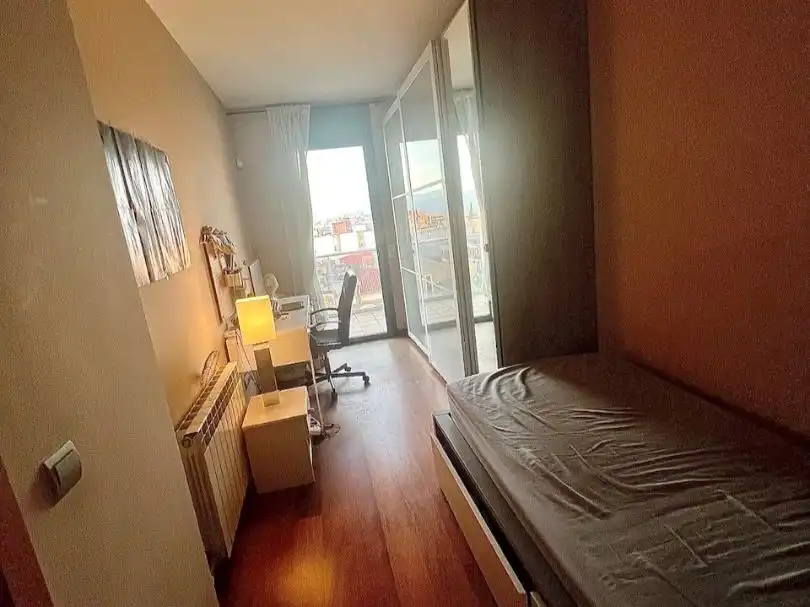 Schlafzimmer von Maisonette zum Verkauf in Ripollet mit Klimaanlage, Terrasse und Balkon