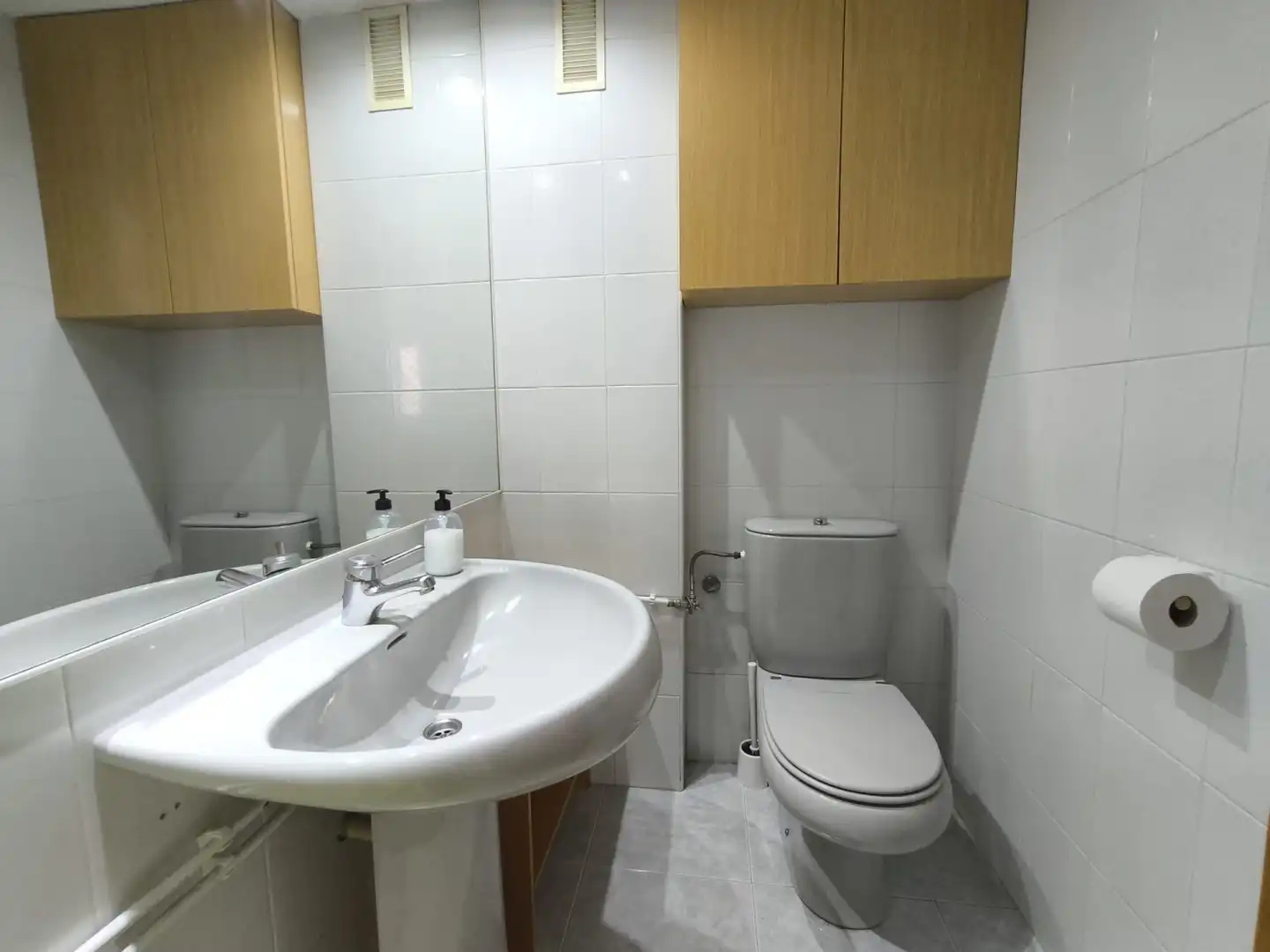 Bathroom of Flat for sale in Murcia  with Air Conditioner, Heating and Balcony