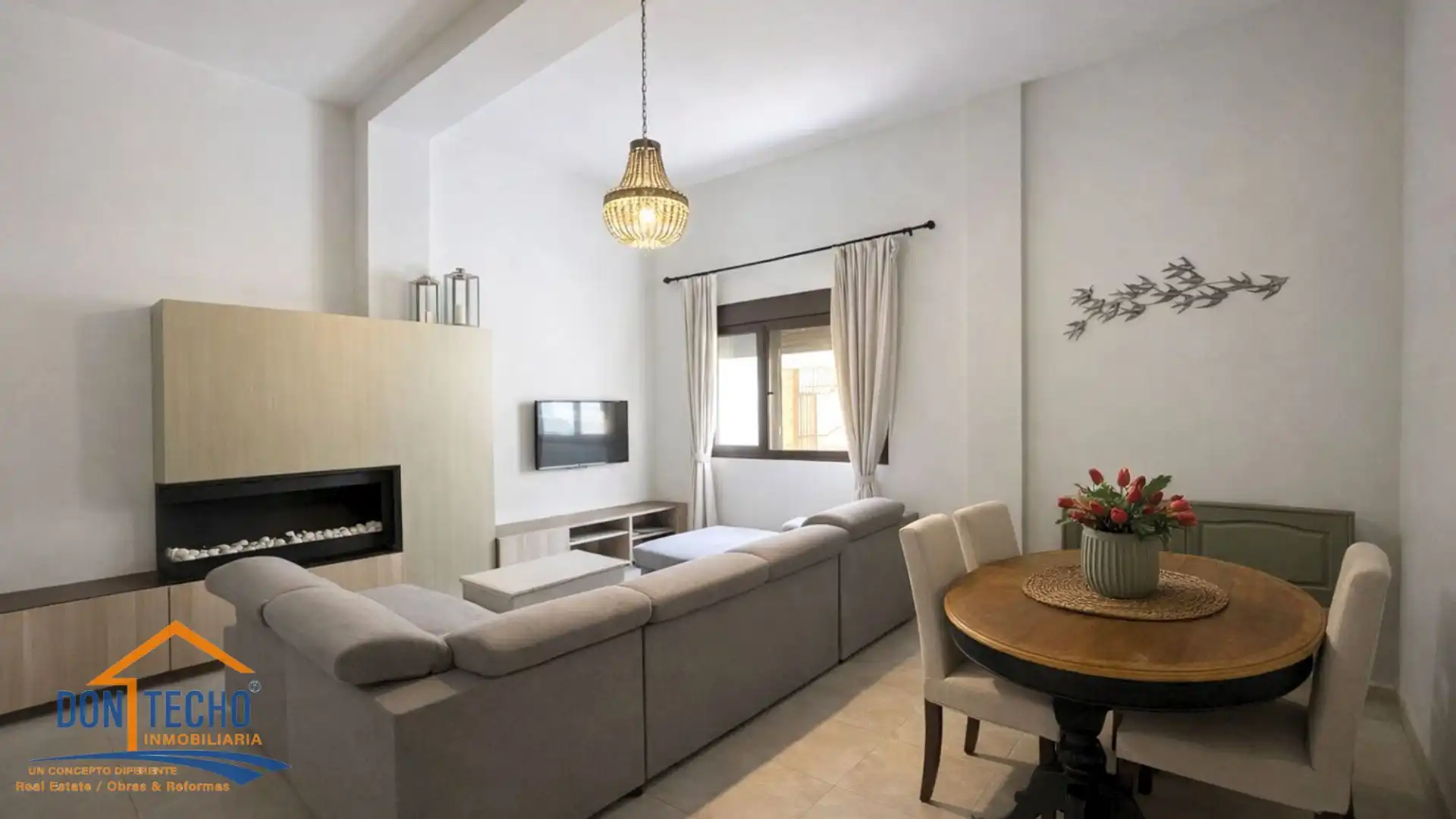 Wohnzimmer von Wohnung zum Verkauf in Colmenar mit Klimaanlage, Heizung und Terrasse