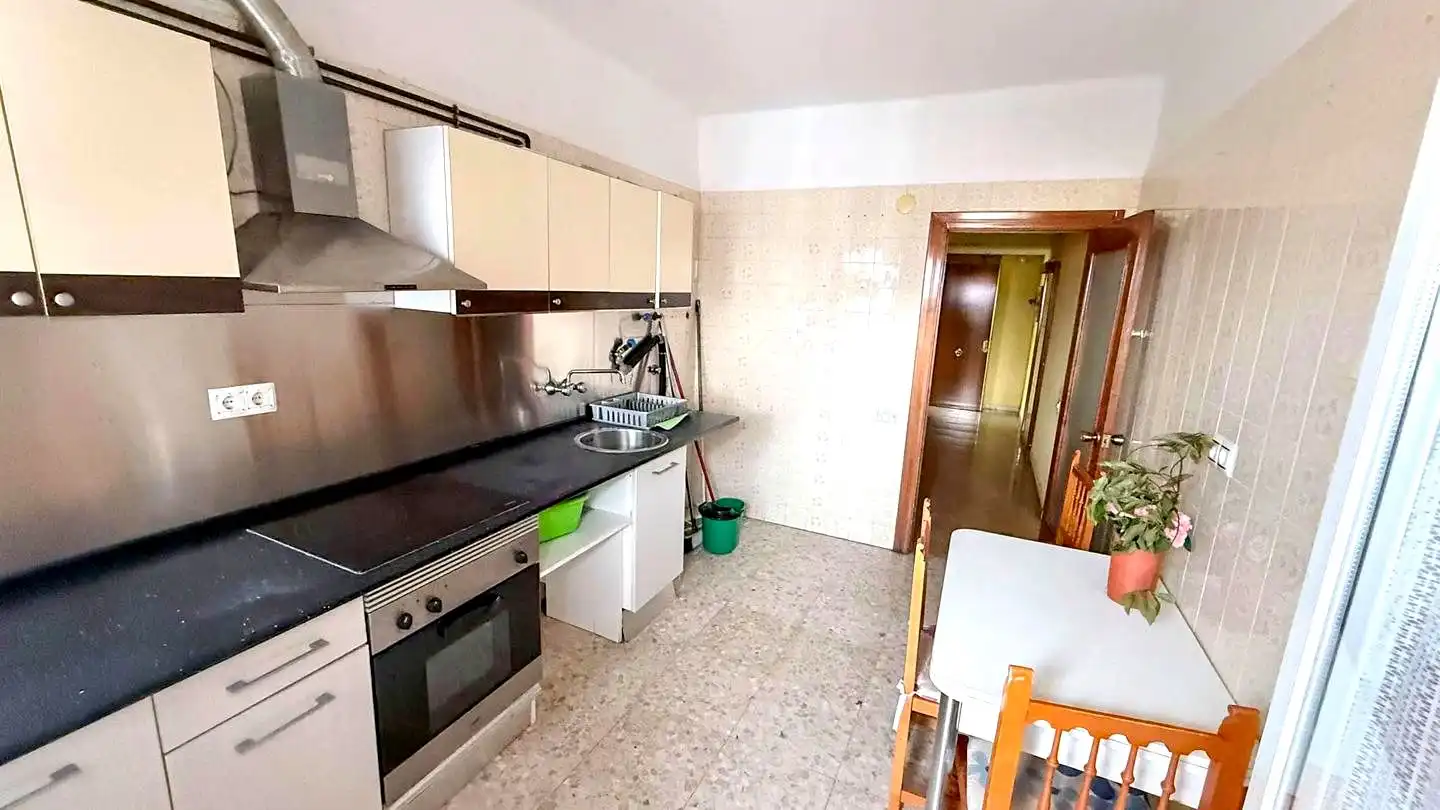 Kitchen of Flat for sale in  Logroño  with Heating and Balcony
