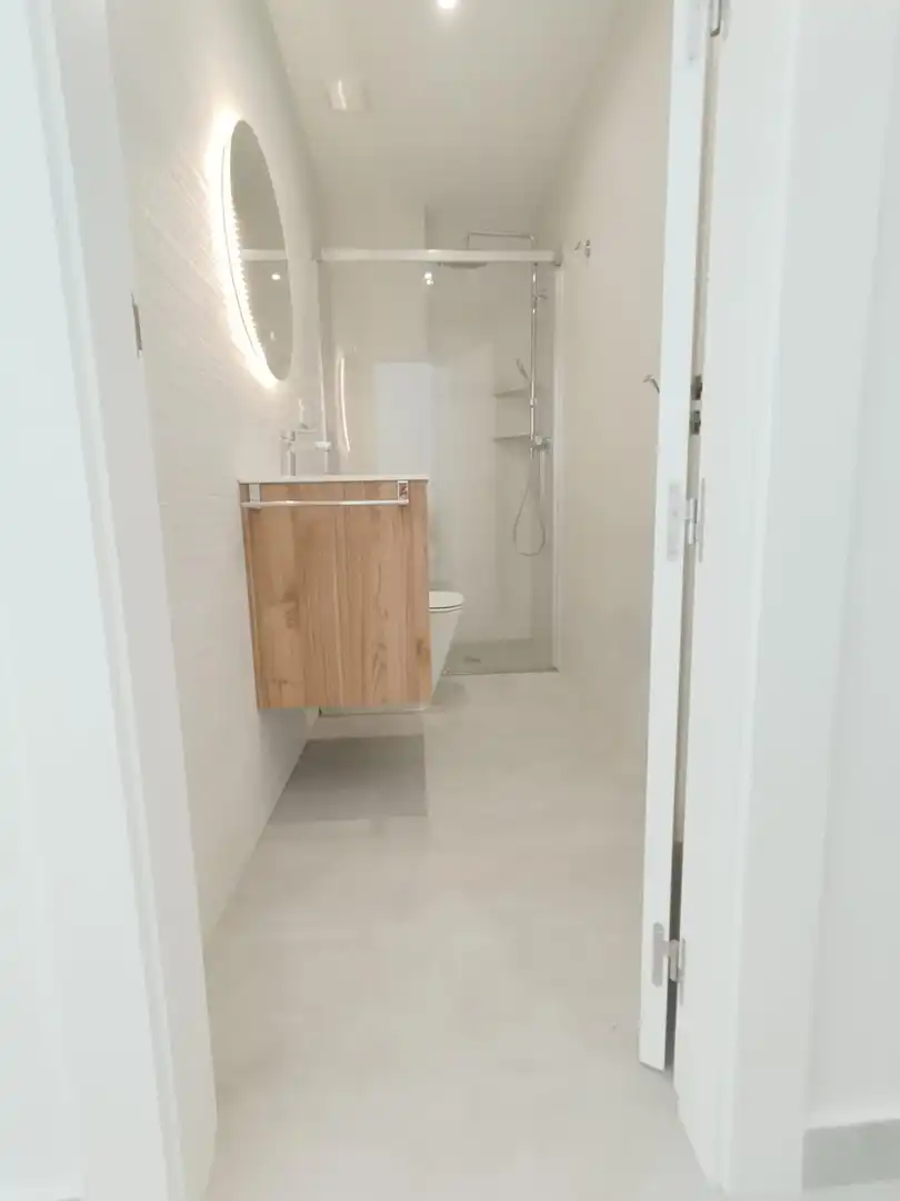 Badezimmer von Einfamilien-Reihenhaus zur Miete in Armilla mit Heizung, Balkon und Alarm