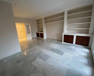 Living room of Flat to rent in  Sevilla Capital  with Air Conditioner, Terrace and Storage room