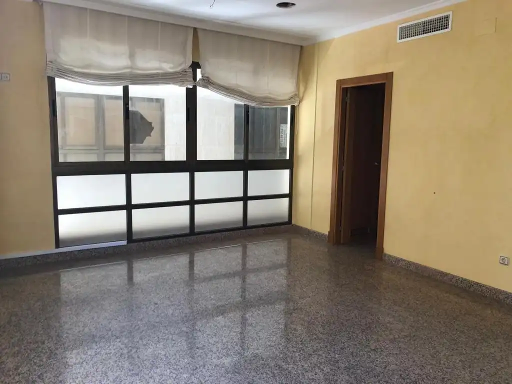 Local comercial en venda a El Ejido Ciudad, imagen 3