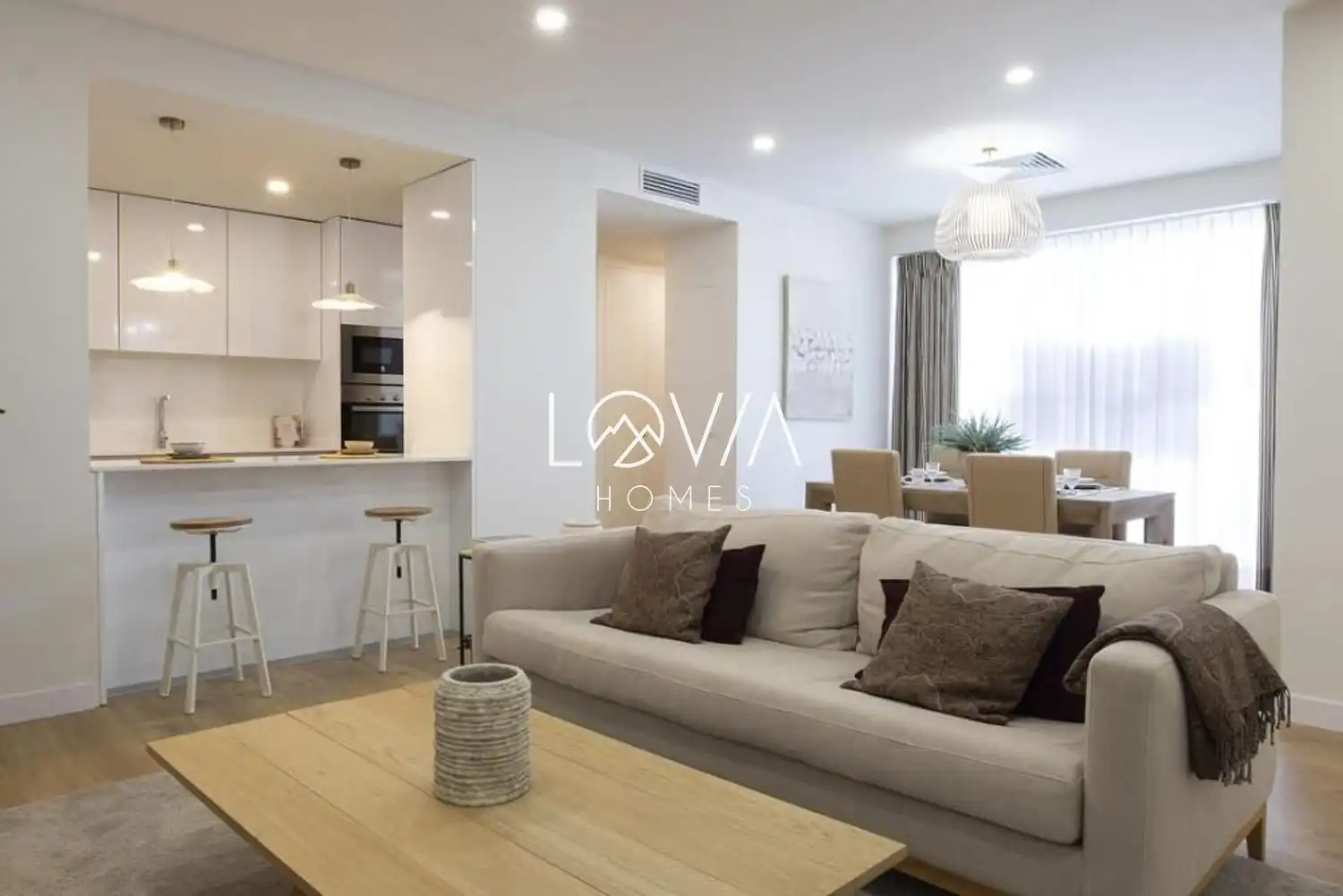 Living room of Flat for sale in Dos Hermanas  with Air Conditioner, Terrace and Storage room
