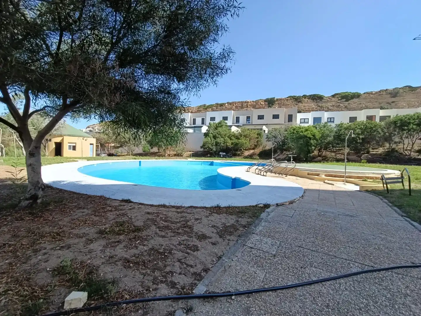 Piscina de Pis de lloguer en El Ejido amb Aire condicionat, Terrassa i Moblat