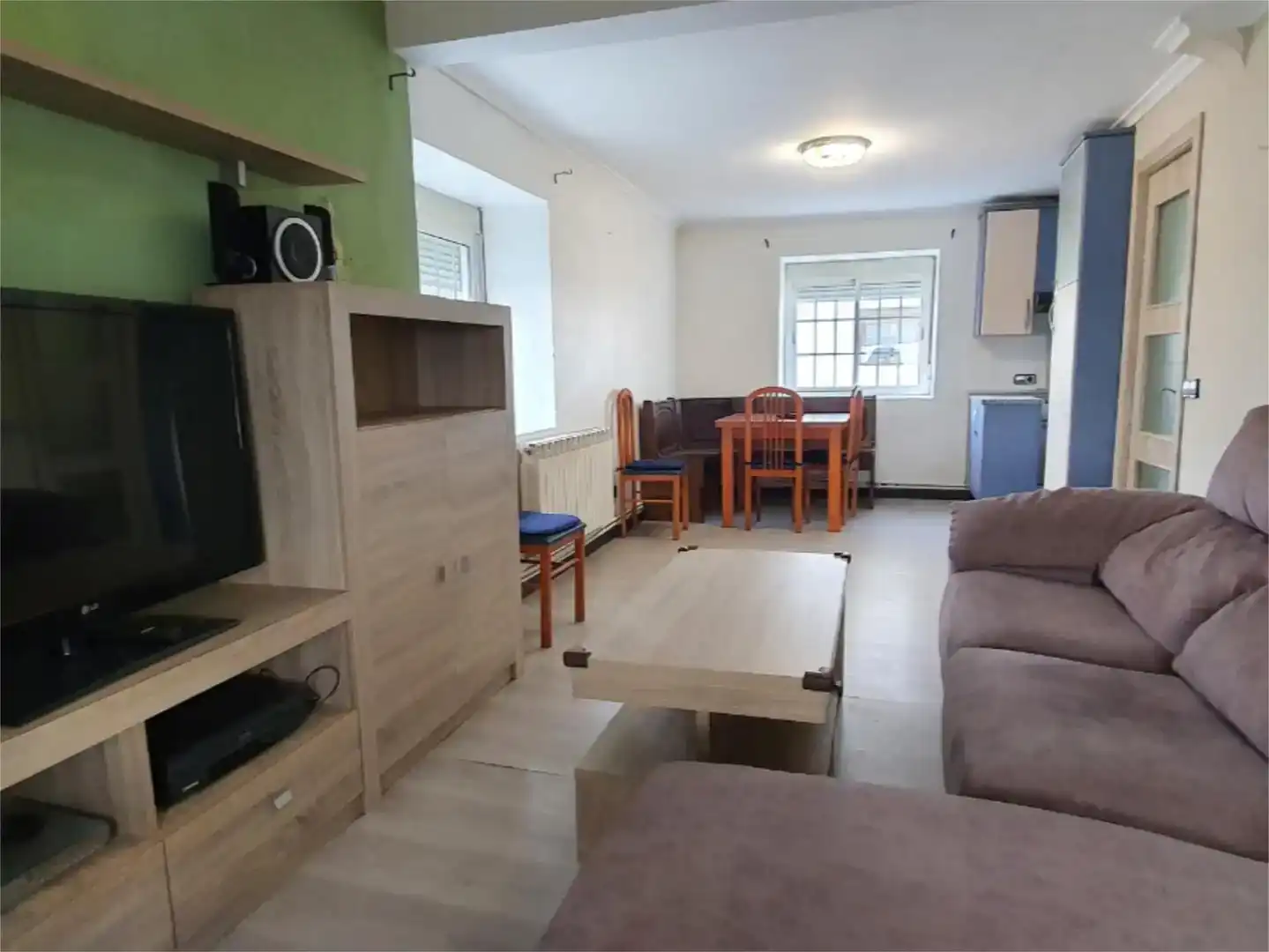 Sala d'estar de Pis en venda en Sabero amb Moblat