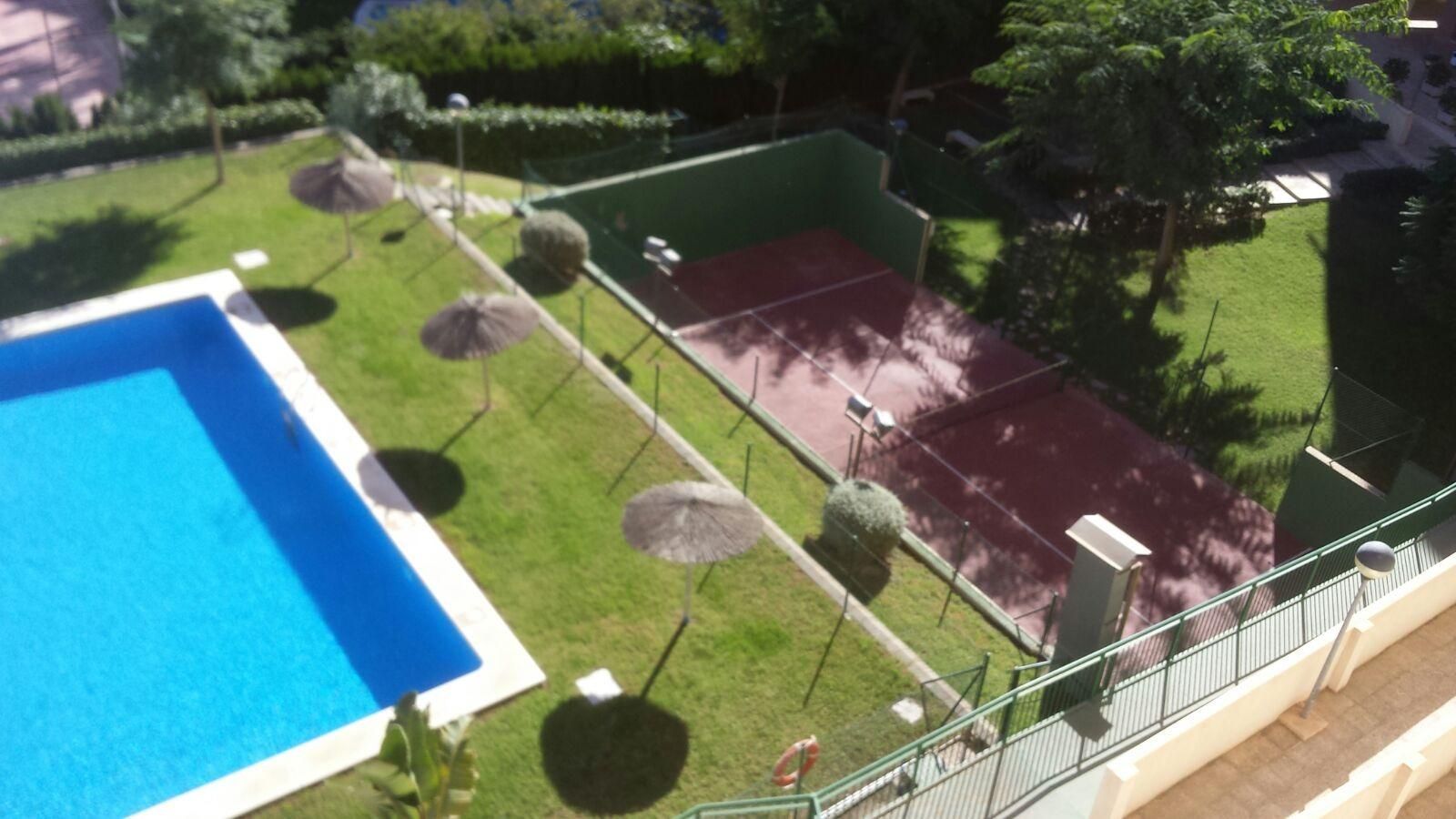 Piscina de Pis en venda en Alicante / Alacant amb Jardí privat, Terrassa i Traster