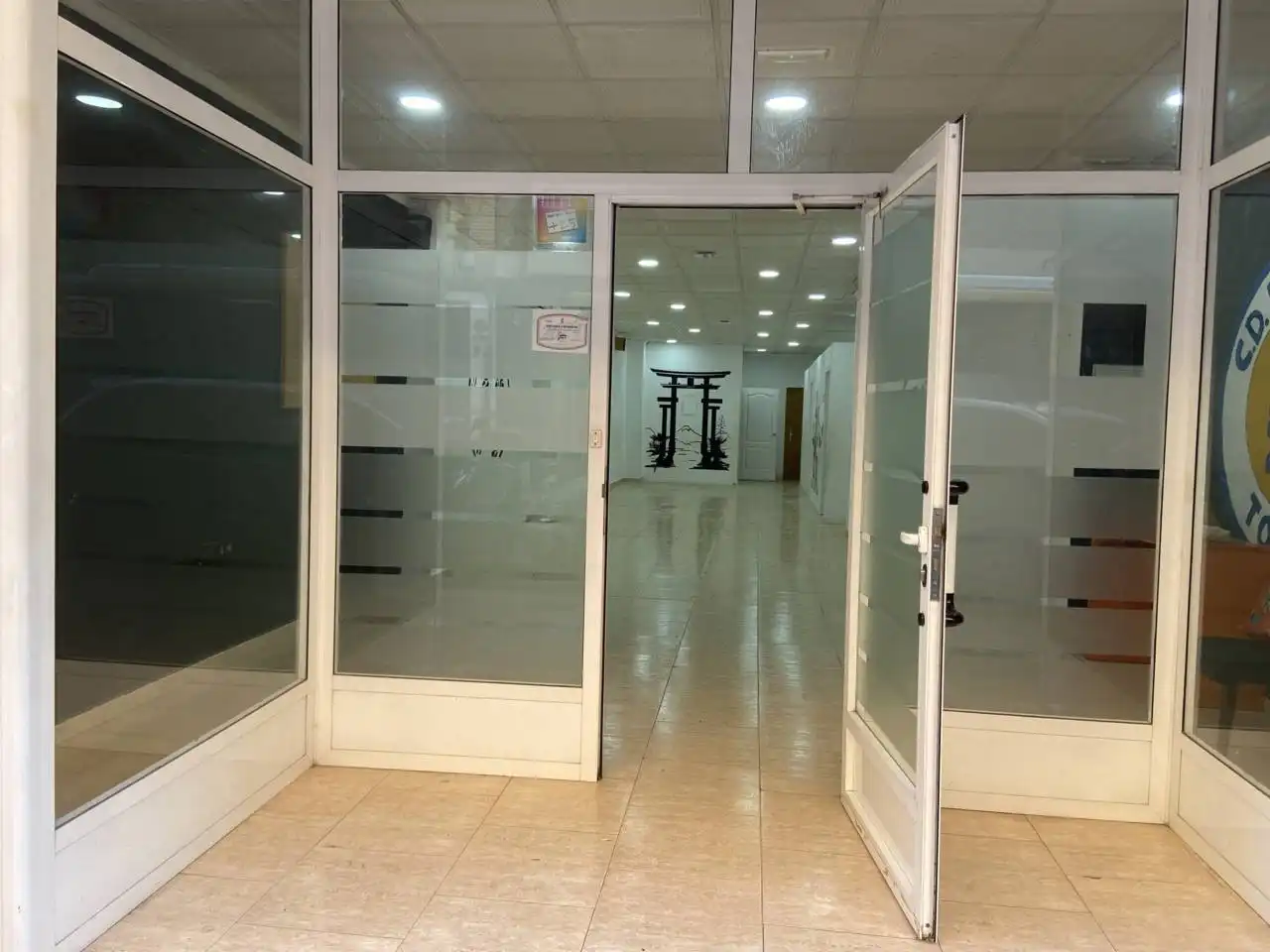 Local de alquiler en Torrent con Aire acondicionado