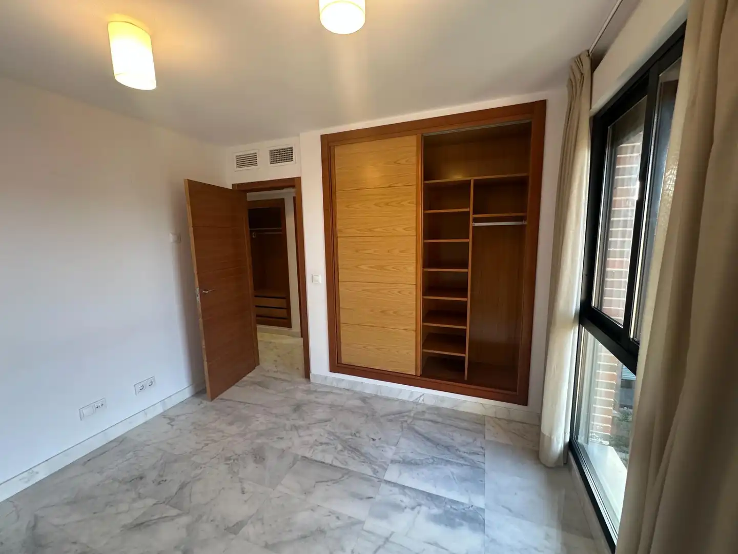 Habitación de Piso de alquiler en Alicante / Alacant con Aire acondicionado y Piscina comunitaria