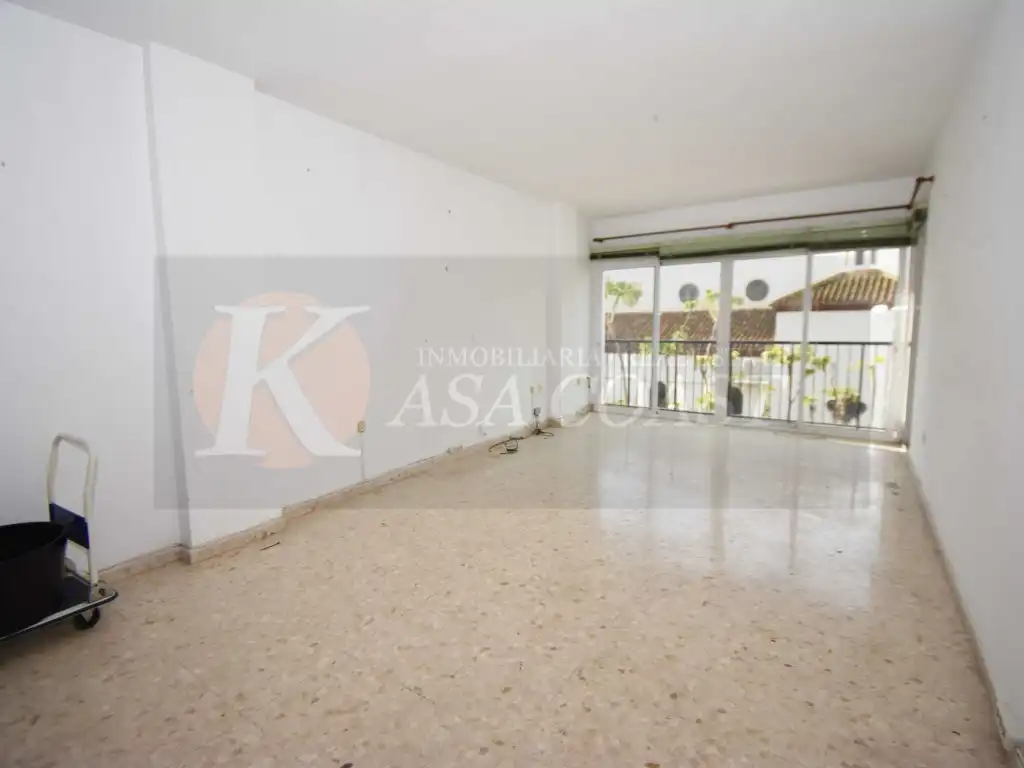 Flat with lift for sale in Puerto Deportivo, imagen 3