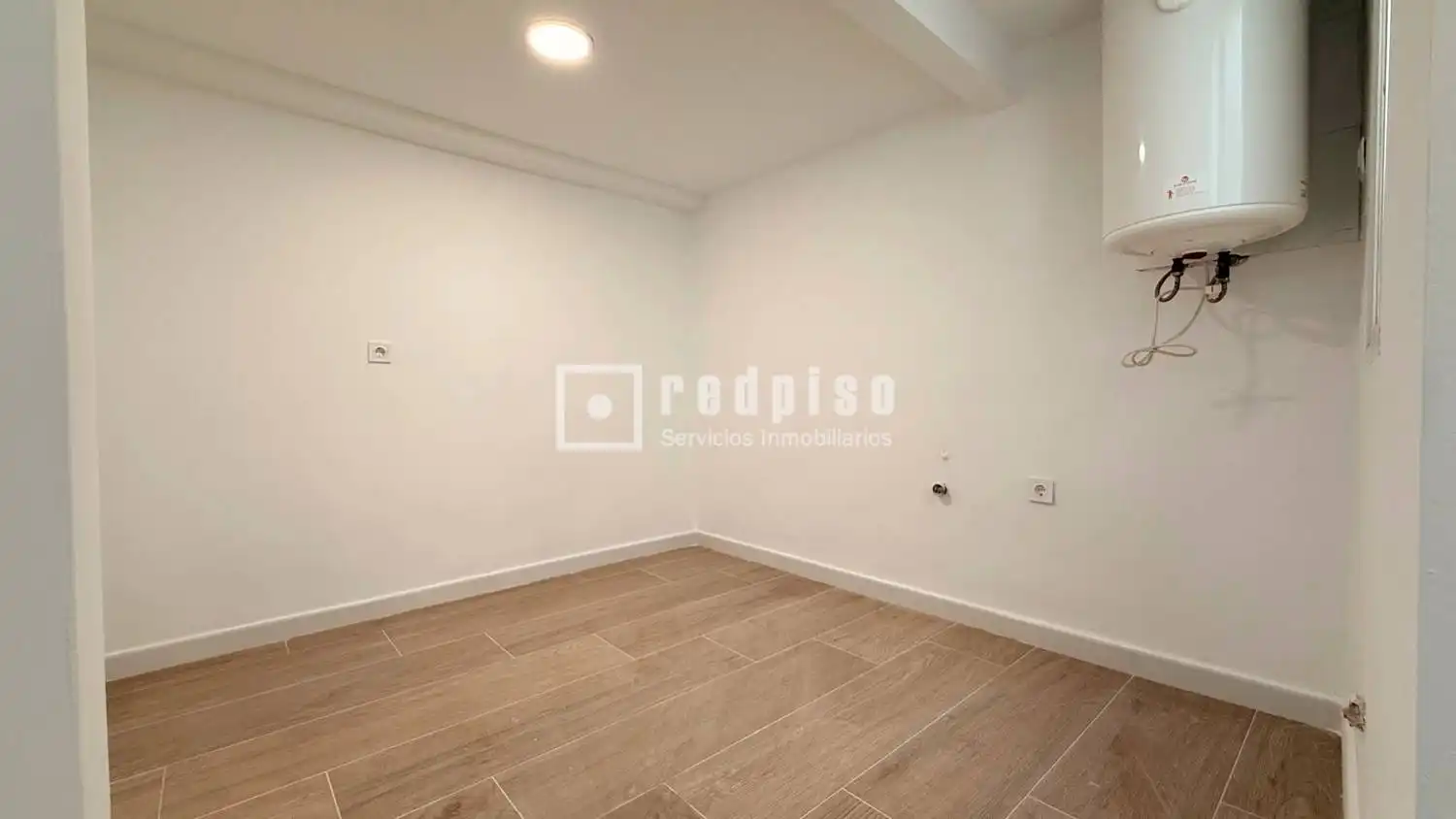 Piso en venta en Málaga con Calefacción y Terraza