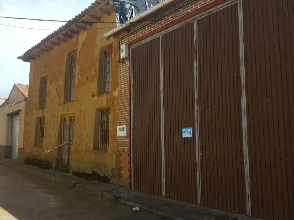 Vista exterior de Nau industrial en venda en Santas Martas
