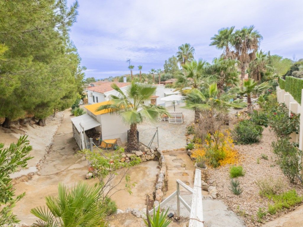 Exterior view of House or chalet for sale in Montroi / Montroy