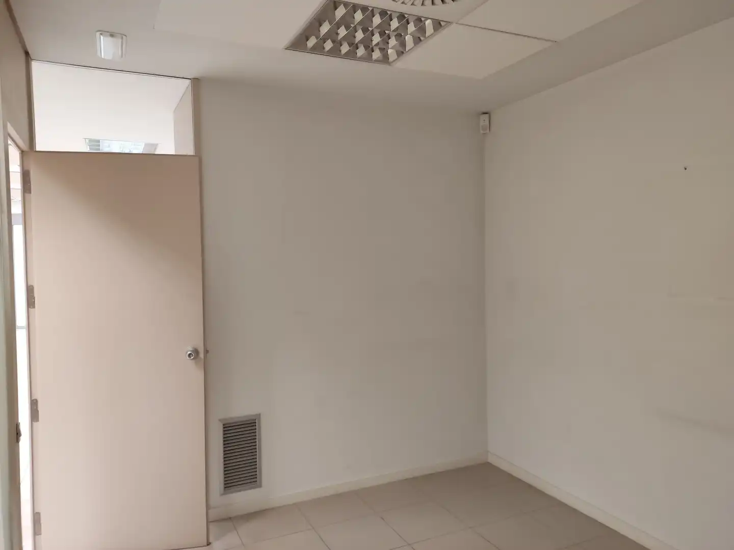 Local comercial en venta en Av Cataluña, Esq París, imagen 9
