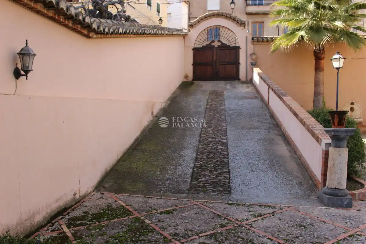 Vista exterior de Casa o xalet en venda en Segorbe amb Calefacció, Jardí privat i Terrassa