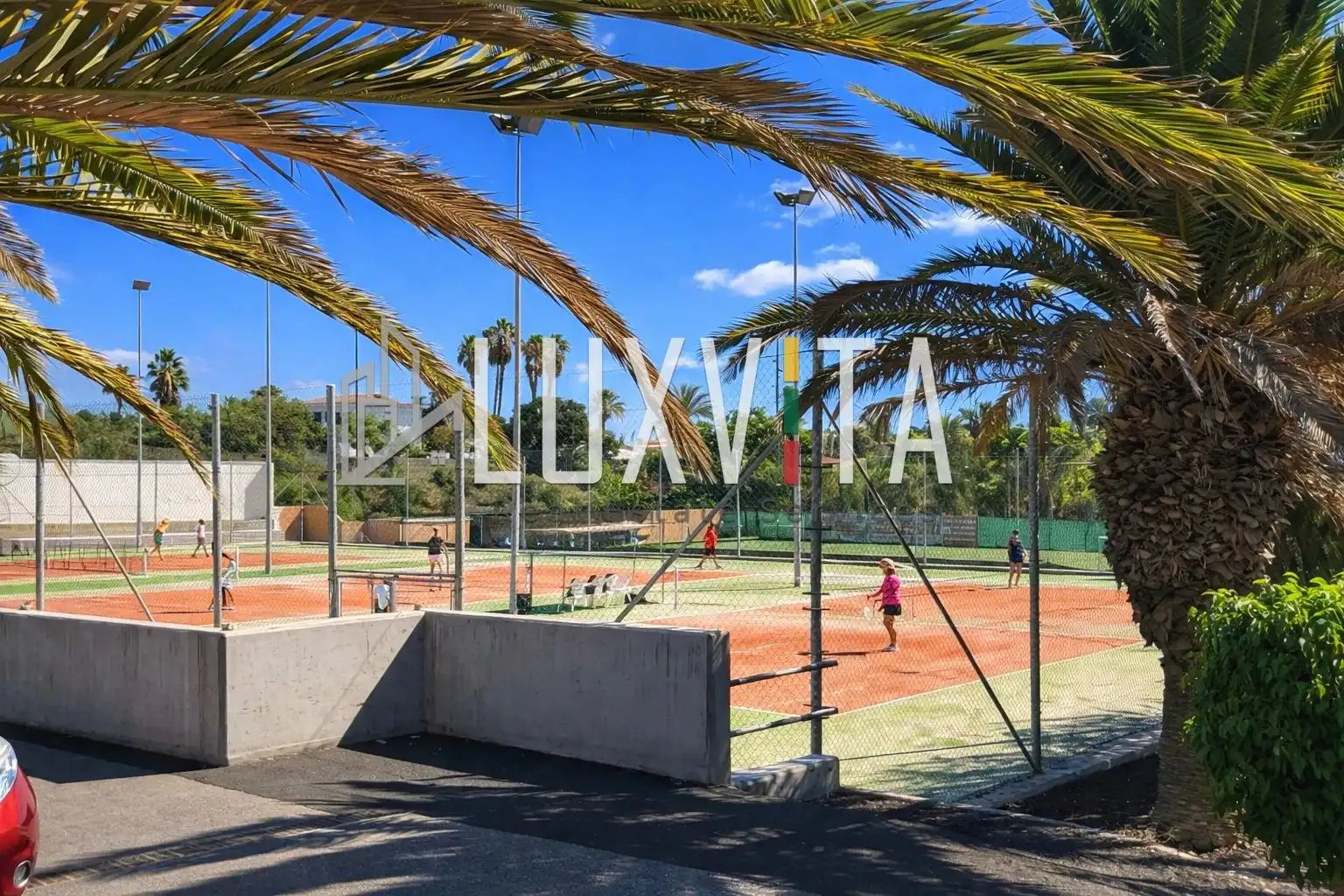 Vista exterior de Apartament en venda en Arona amb Aire condicionat, Terrassa i Moblat