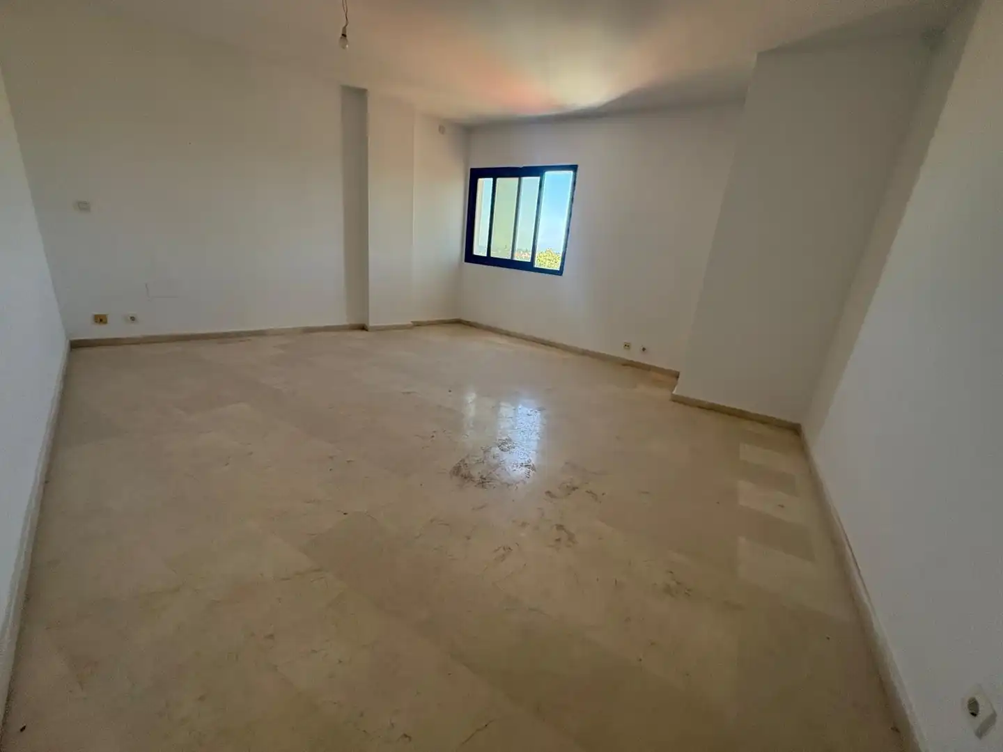 Bedroom of Flat for sale in Algeciras