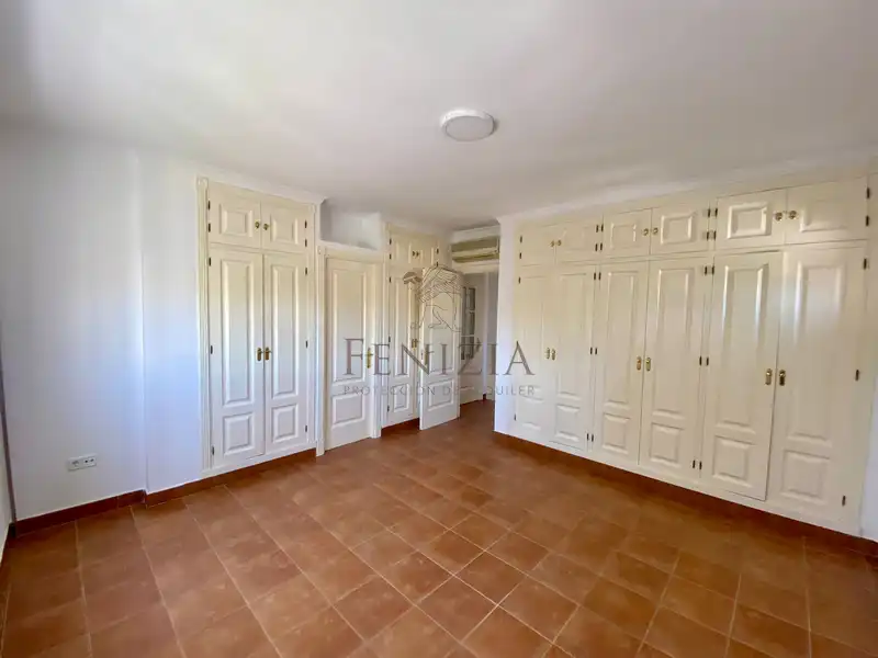 Bedroom of Detached homes for rent in El Puerto de Santa María  with Air Conditioner, Private garden and Storage room