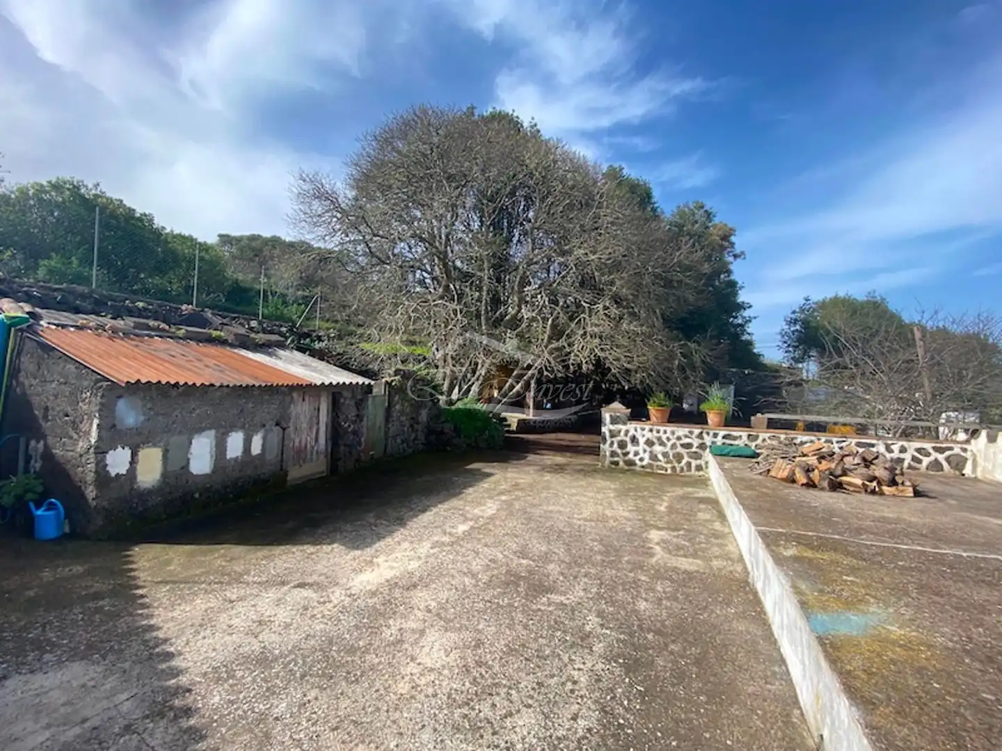 Vista exterior de Casa o xalet en venda en El Tanque amb Jardí privat, Terrassa i Traster