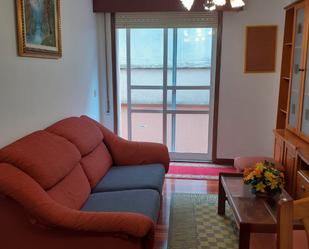 Living room of Flat to rent in Santiago de Compostela   with Furnished
