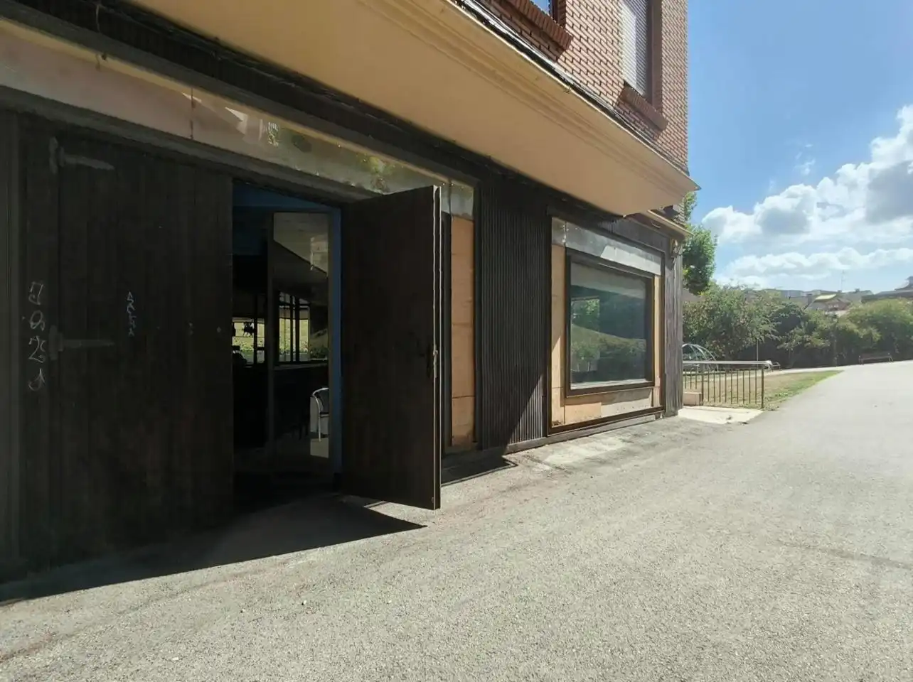 Gewerbefläche zum Verkauf in Calle Cabruñana, imagen 2