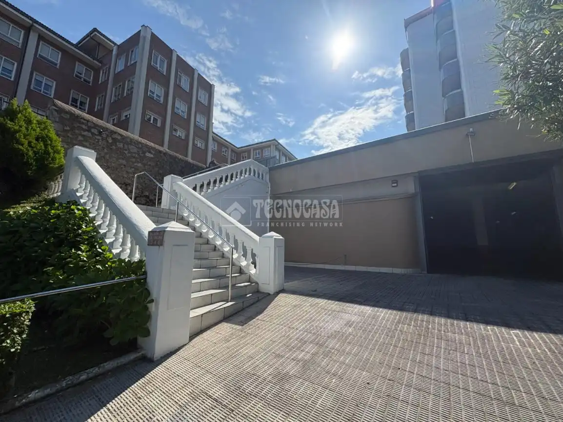 Parking de Piso en venta en Santander con Calefacción