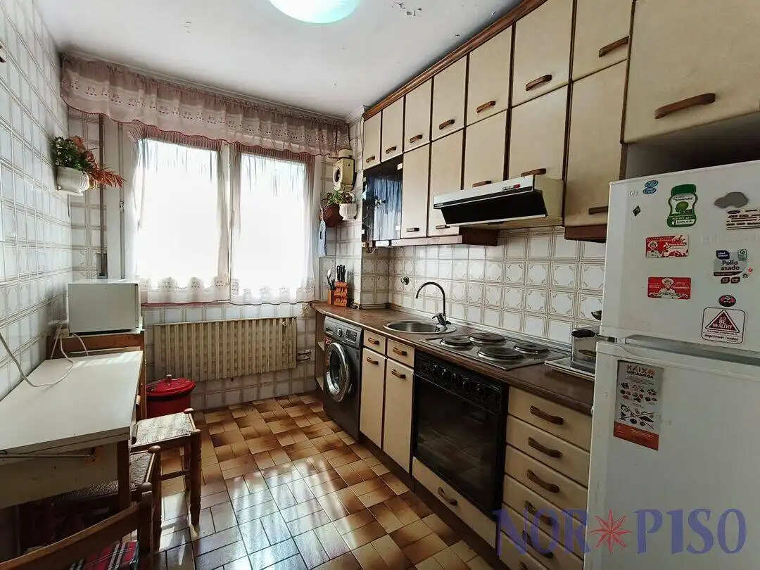 Kitchen of Flat for sale in Bilbao   with Heating, Terrace and Furnished