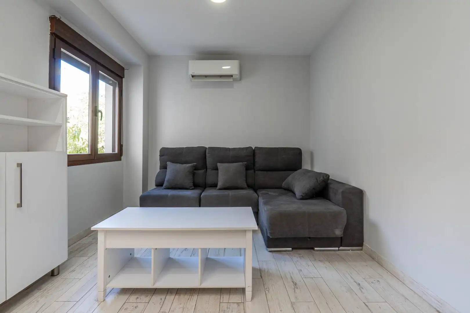 Wohnzimmer von Wohnung zur Miete in Granada mit Klimaanlage, Heizung und Möbliert