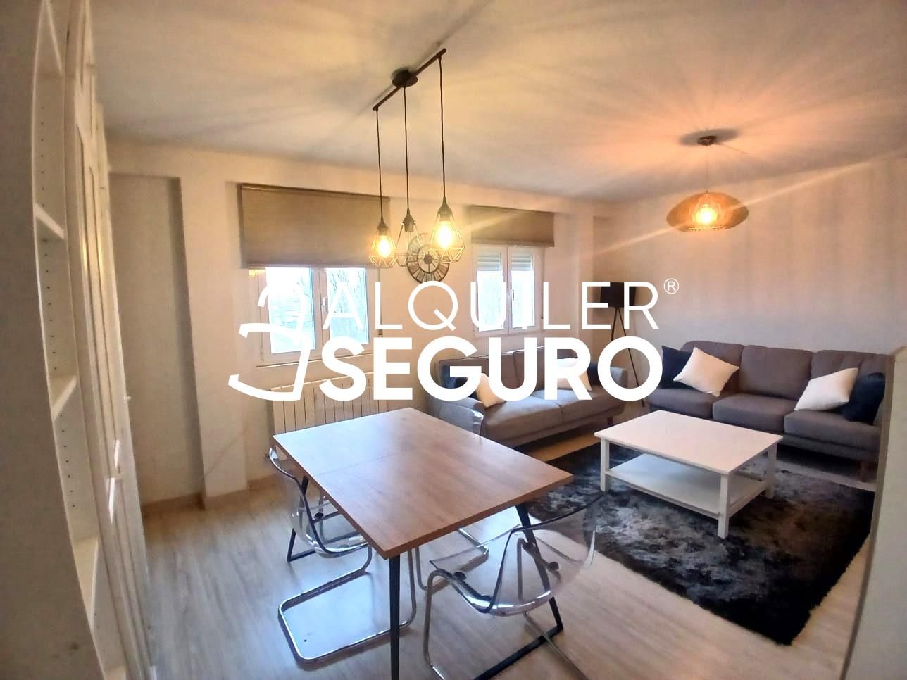 Sala d'estar de Pis de lloguer en Zamora Capital  amb Calefacció, Traster i Moblat