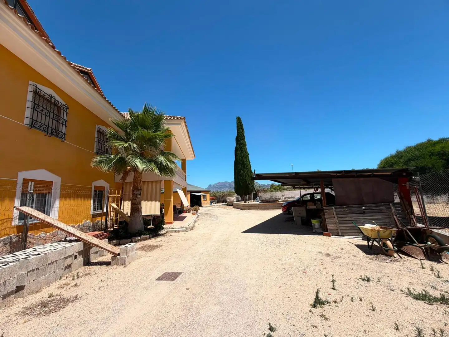 Vista exterior de Casa o xalet en venda en Mutxamel amb Terrassa i Piscina