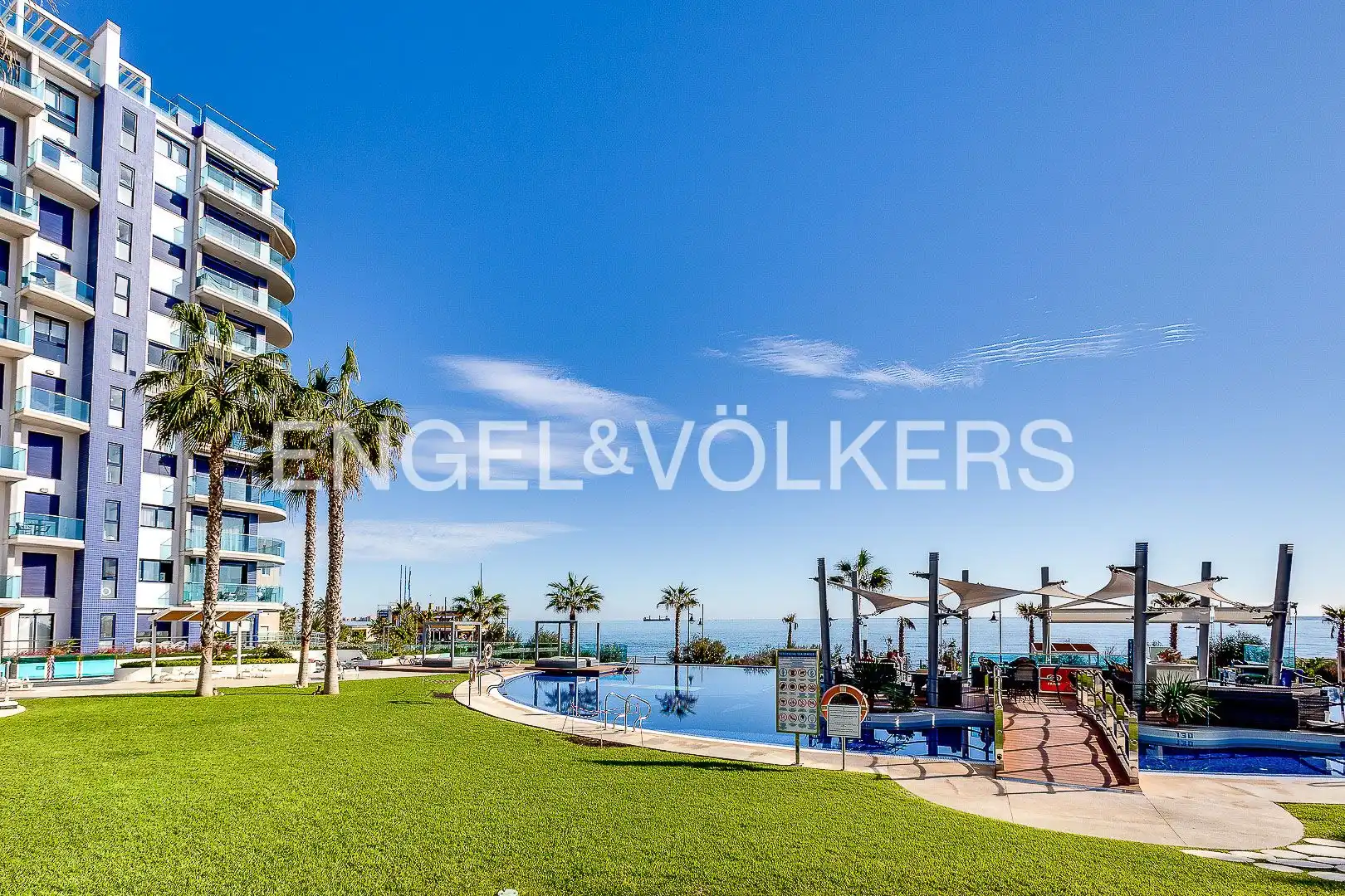 Außenansicht von Erdgeschoss zum Verkauf in Torrevieja mit Klimaanlage, Heizung und Terrasse