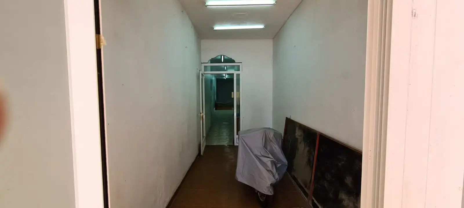 Local comercial de lloguer a Carrer d'Enmig, imagen 12