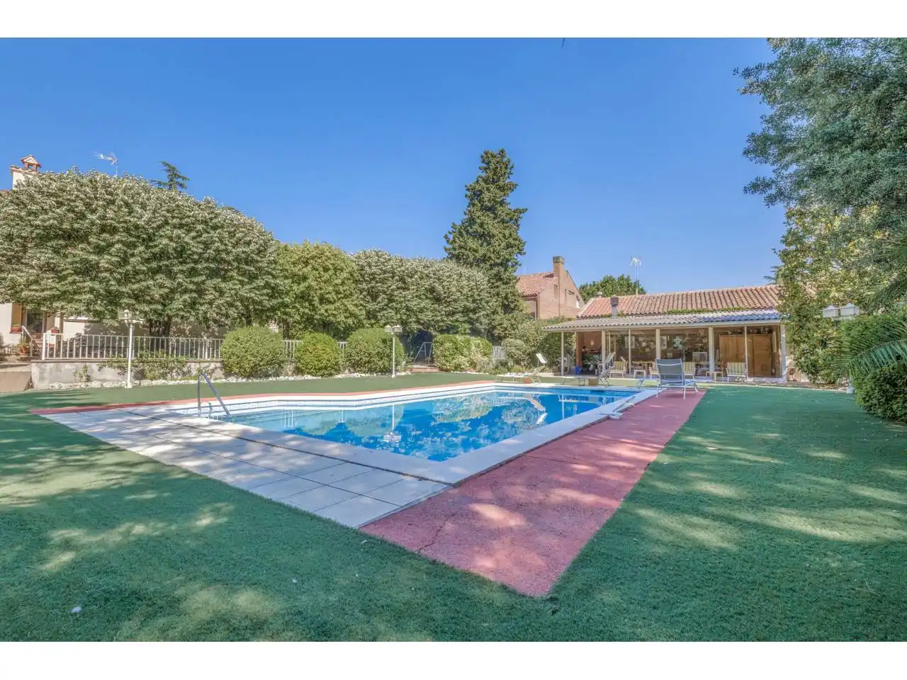 Swimming pool of Houses for sale in Matadepera  with Heating, Private garden and Terrace