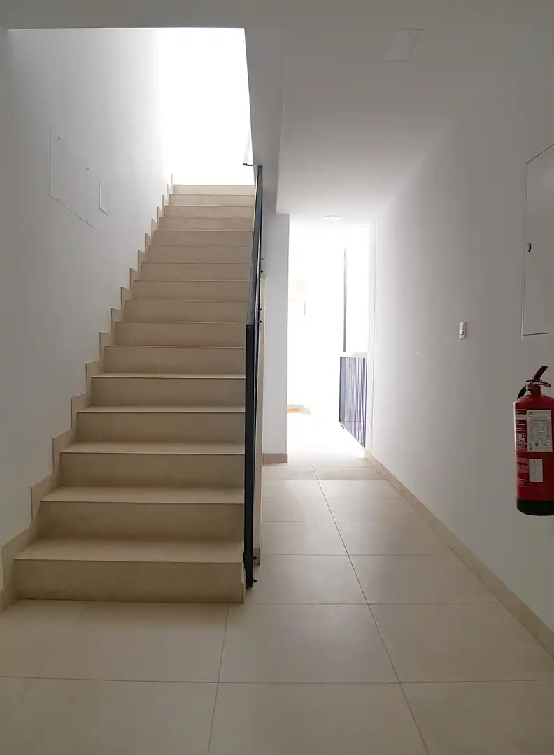 Flat with terrace for sale in Avenida de Juan Carlos I, imagen 4